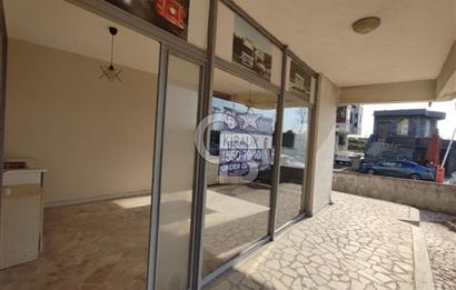 Altıntepe'de Çift Cepheli, Köşe Konumlu Kiralık Dükkan