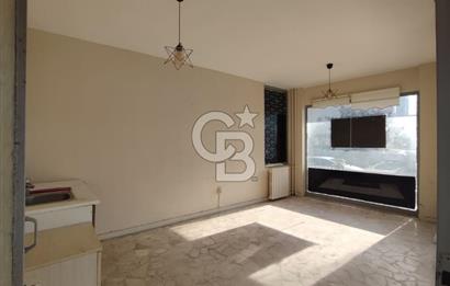 Altıntepe'de Çift Cepheli, Köşe Konumlu Kiralık Dükkan