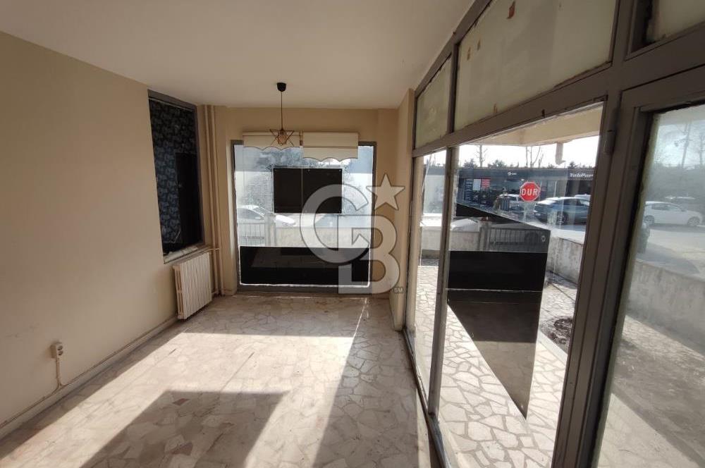 Altıntepe'de Çift Cepheli, Köşe Konumlu Kiralık Dükkan