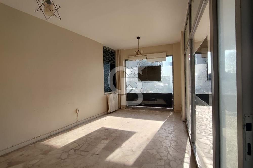 Altıntepe'de Çift Cepheli, Köşe Konumlu Kiralık Dükkan