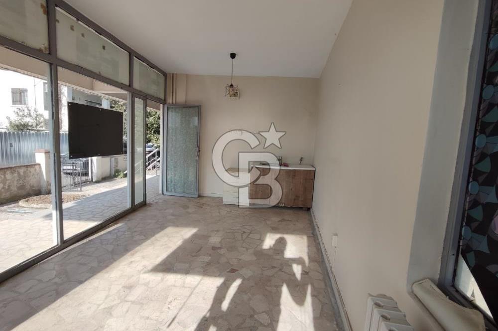 Altıntepe'de Çift Cepheli, Köşe Konumlu Kiralık Dükkan