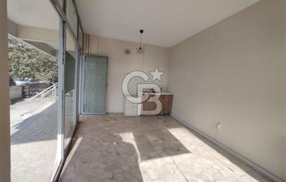 Altıntepe'de Çift Cepheli, Köşe Konumlu Kiralık Dükkan