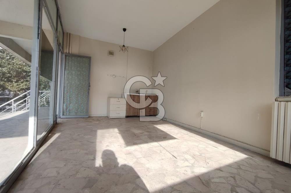 Altıntepe'de Çift Cepheli, Köşe Konumlu Kiralık Dükkan