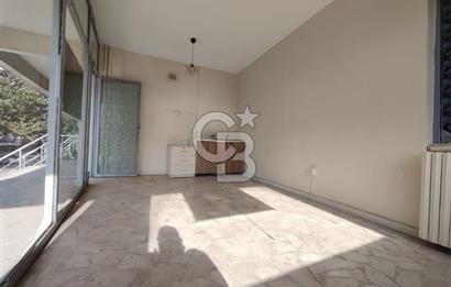 Altıntepe'de Çift Cepheli, Köşe Konumlu Kiralık Dükkan