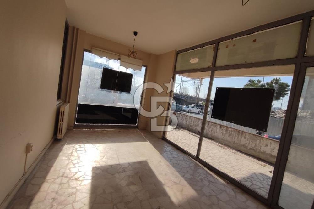 Altıntepe'de Çift Cepheli, Köşe Konumlu Kiralık Dükkan
