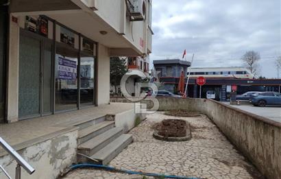 Altıntepe'de Çift Cepheli, Köşe Konumlu Kiralık Dükkan