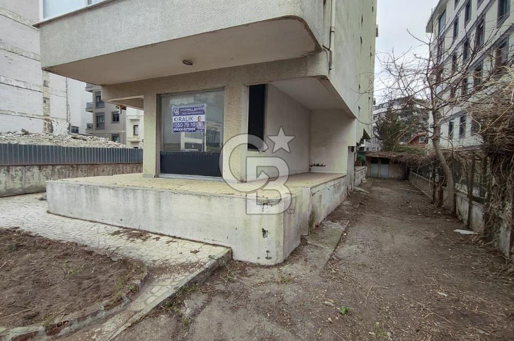 Altıntepe'de Çift Cepheli, Köşe Konumlu Kiralık Dükkan
