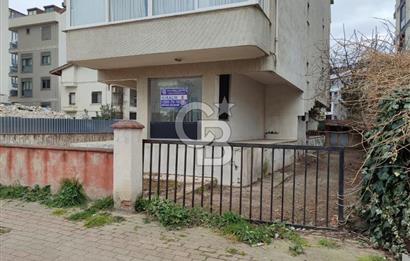 Altıntepe'de Çift Cepheli, Köşe Konumlu Kiralık Dükkan