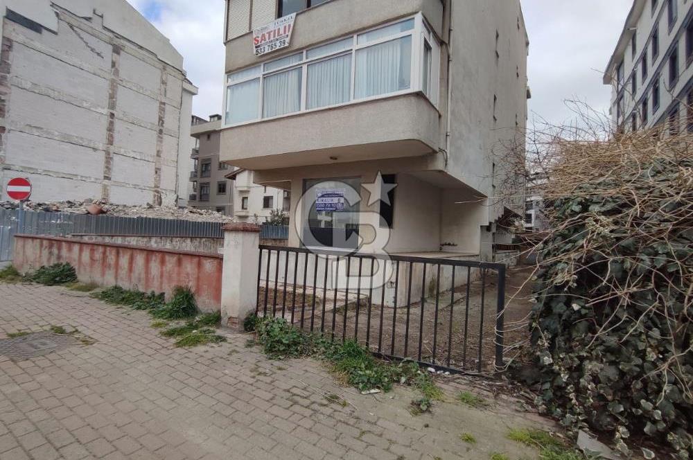 Altıntepe'de Çift Cepheli, Köşe Konumlu Kiralık Dükkan