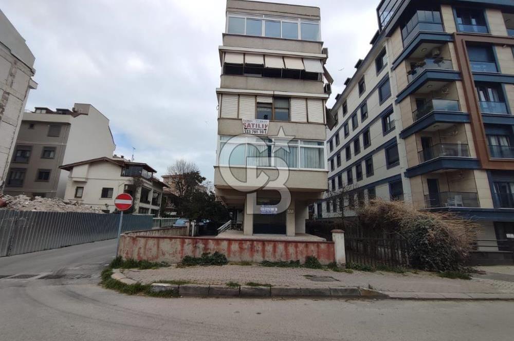 Altıntepe'de Çift Cepheli, Köşe Konumlu Kiralık Dükkan