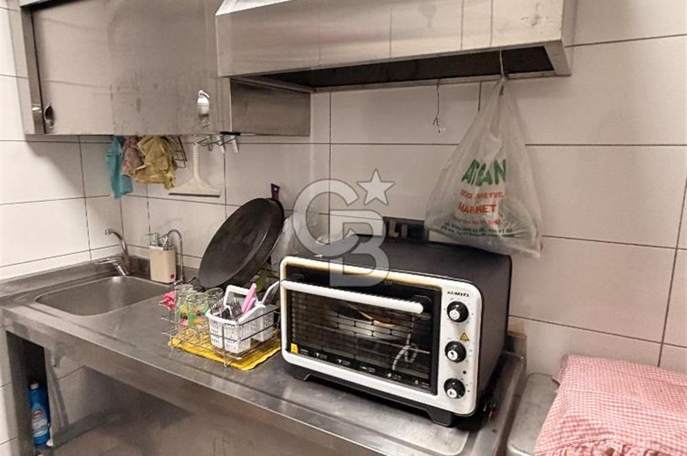 İZMİR KONAK ŞEHİT NİHATBEY CADDESİNDE SATILIK İŞYERİ 