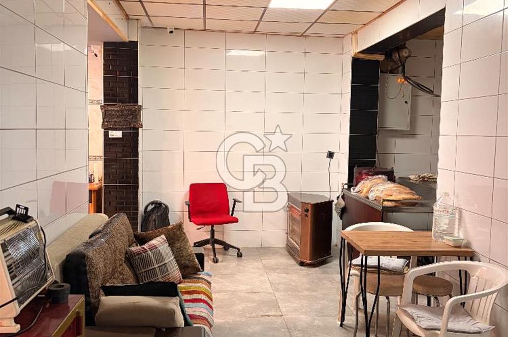 İZMİR KONAK ŞEHİT NİHATBEY CADDESİNDE SATILIK İŞYERİ 