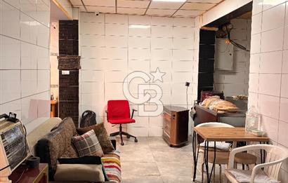 İZMİR KONAK ŞEHİT NİHATBEY CADDESİNDE SATILIK İŞYERİ 