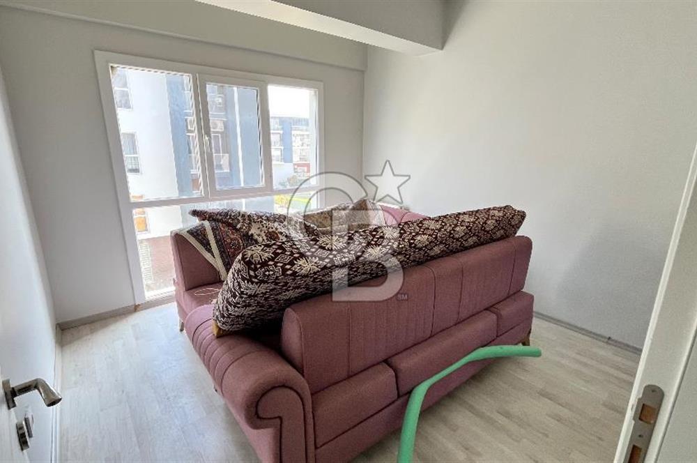 Seyrekte Havuzlu Sitede 2+1 Ara Kat Kiralık Daire