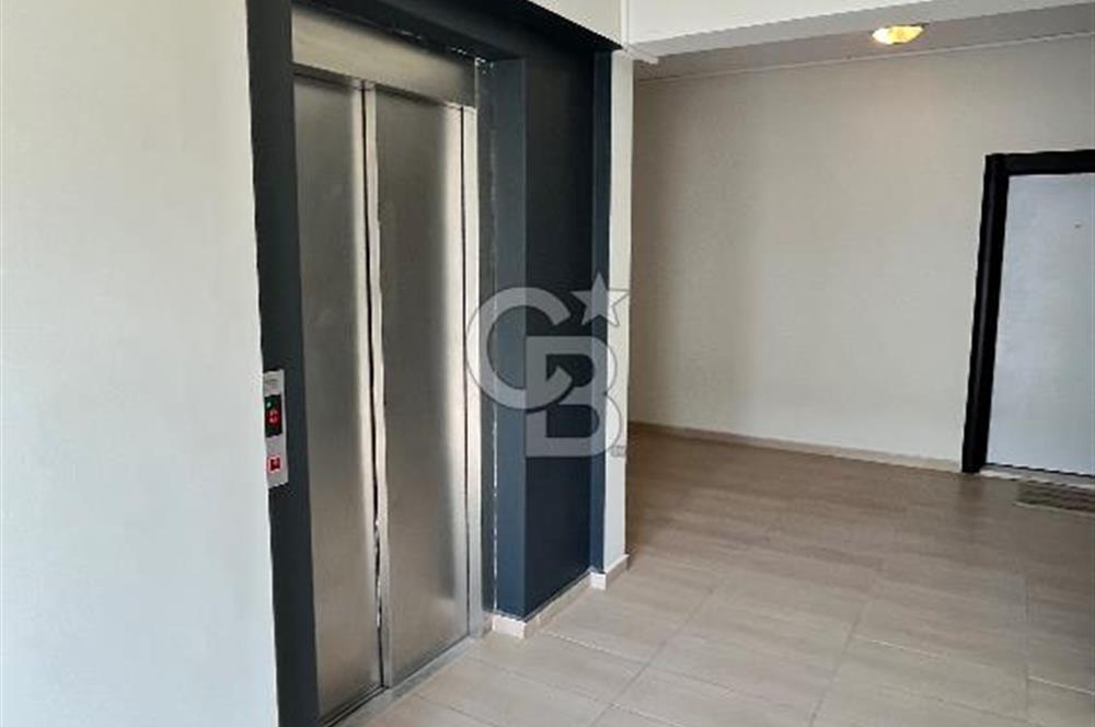 Seyrekte Havuzlu Sitede 2+1 Ara Kat Kiralık Daire