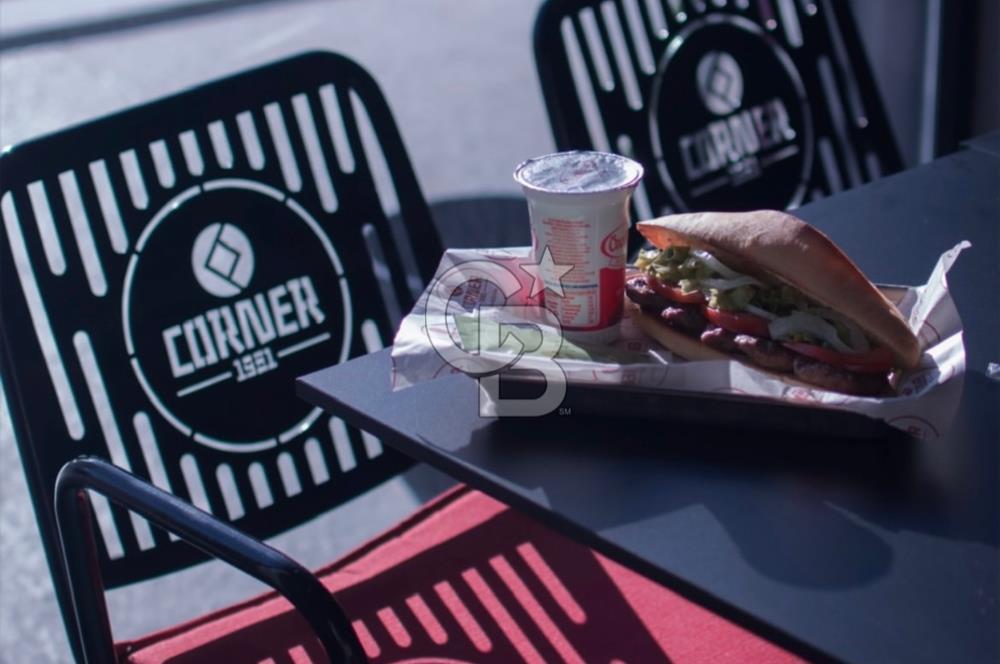 İzmir Buca da Rezidansların arasında devren kiralık Cafe