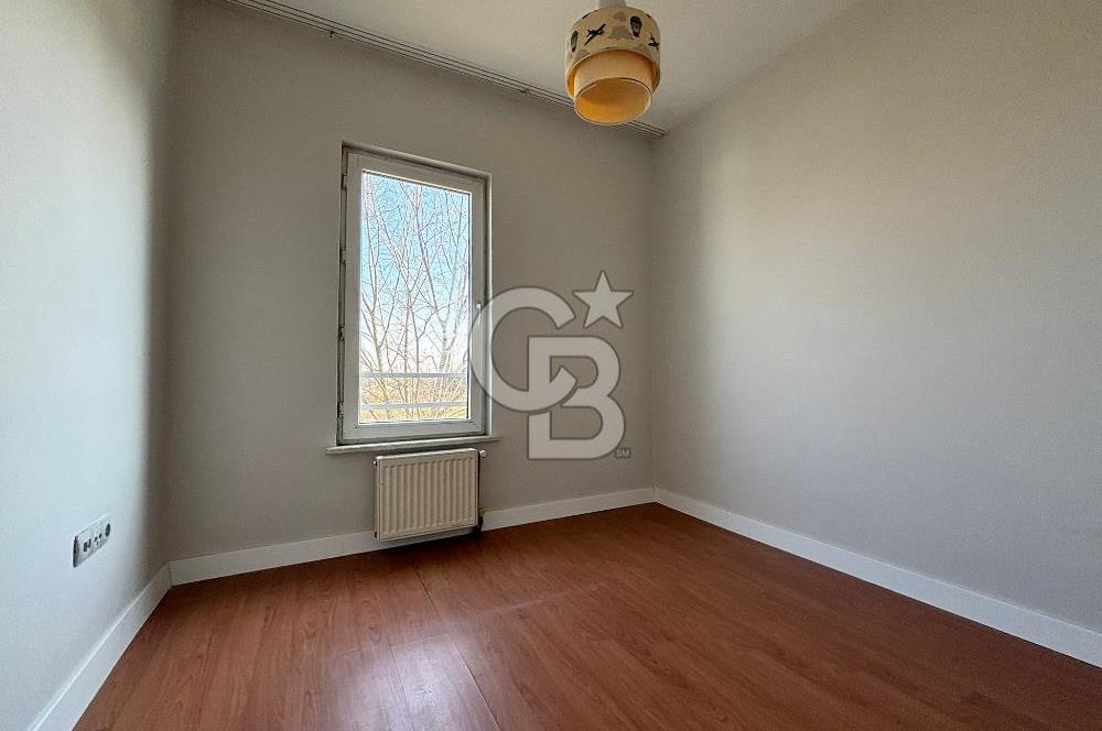 KARTEPE TAÇ YAPRAK SİTESİ'NDE 3+1 SATILIK DAİRE