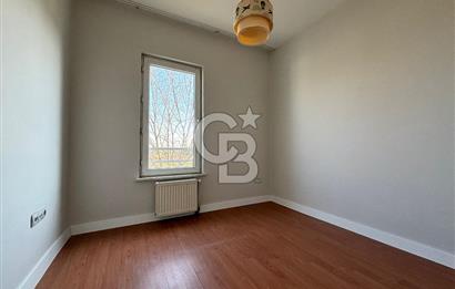 KARTEPE TAÇ YAPRAK SİTESİ'NDE 3+1 SATILIK DAİRE