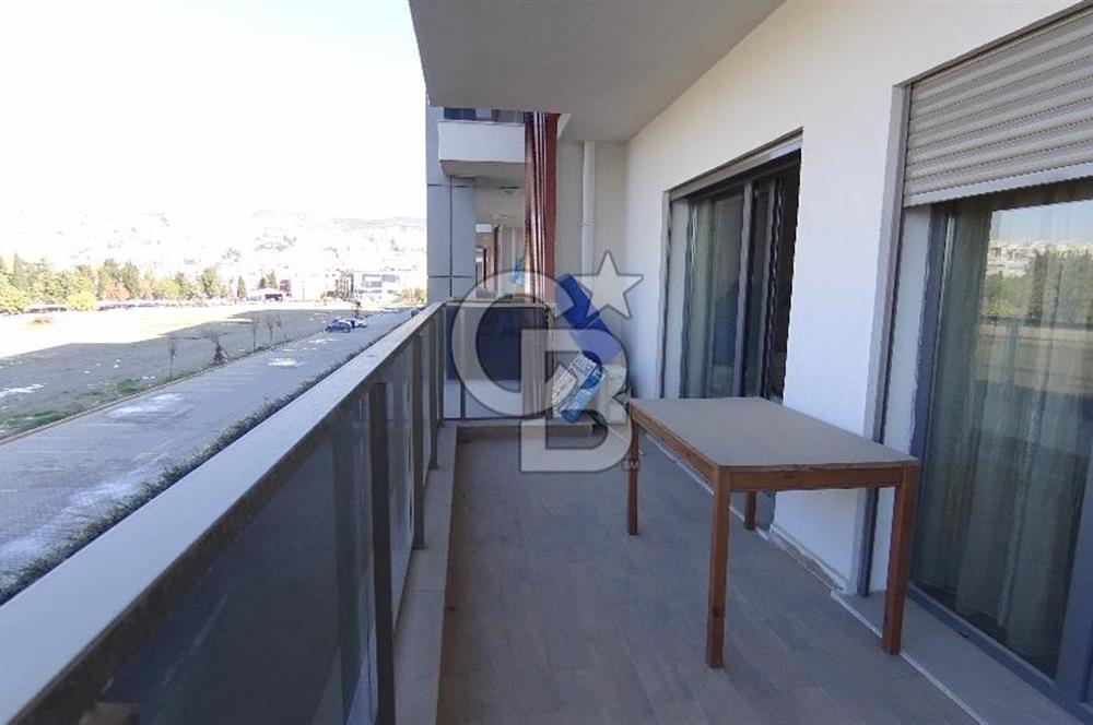 İzmir Çiğli Park Yaşam Ataşehir Eşyalı Kiralık 1+1 86 M² Daire