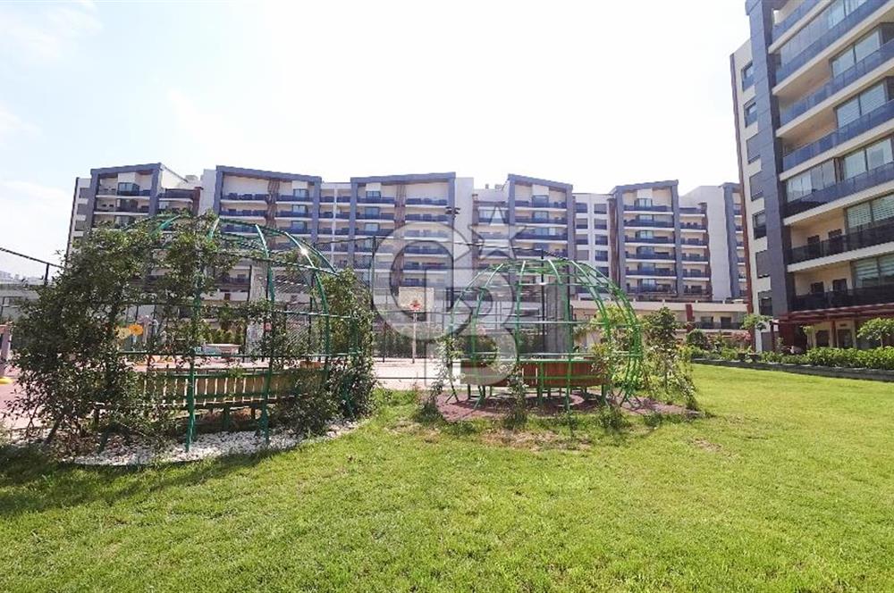 İzmir Çiğli Park Yaşam Ataşehir Eşyalı Kiralık 1+1 86 M² Daire