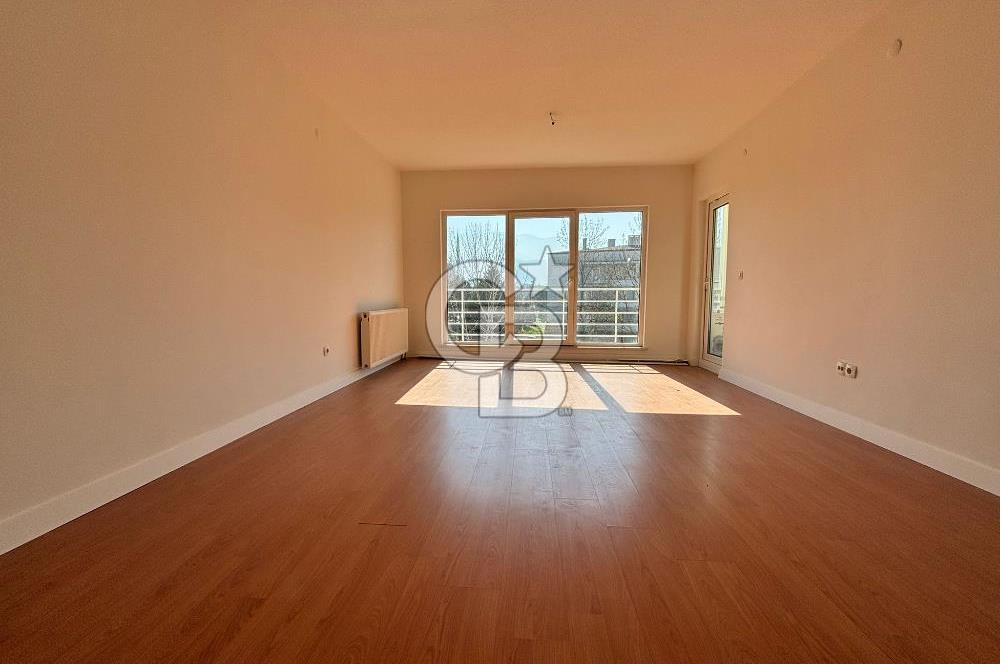 KARTEPE TAÇ YAPRAK SİTESİ'NDE 3+1 SATILIK DAİRE