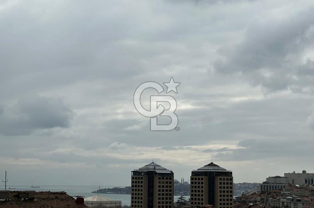 Abbasağa' da Kısmi Deniz Manzaralı Ferah Oturmaya Hazır Daire