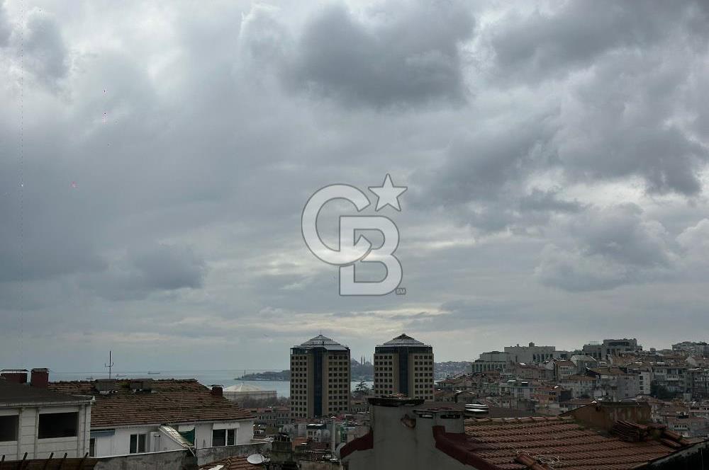 Abbasağa' da Kısmi Deniz Manzaralı Ferah Oturmaya Hazır Daire