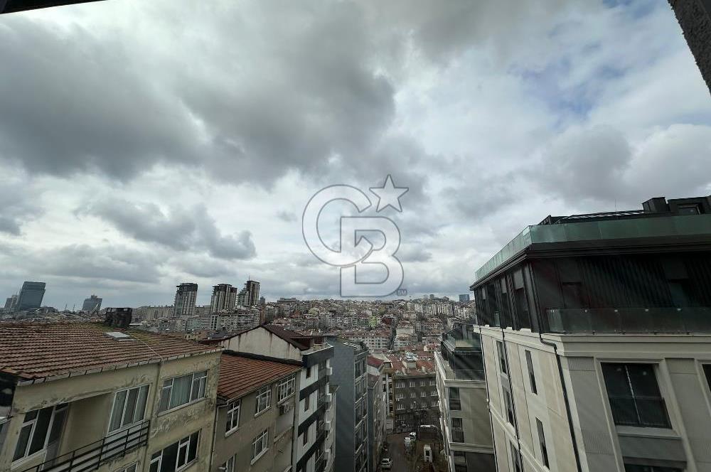 Abbasağa' da Kısmi Deniz Manzaralı Ferah Oturmaya Hazır Daire