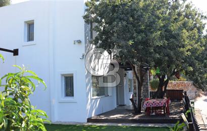 Bodrum Gölköyde Manzaralı Müstakil Yaşam 3+1 Bahçeli Ev