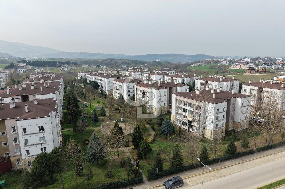 KARTEPE TAÇ YAPRAK SİTESİ'NDE 3+1 SATILIK DAİRE