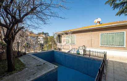  Büyükada Nizam’da Ada Mimarisinin Ruhunu Taşıyan, Özel Havuzlu, 180 m2 Ada Dairesi