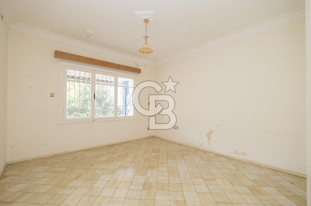  Büyükada Nizam’da Ada Mimarisinin Ruhunu Taşıyan, Özel Havuzlu, 180 m2 Ada Dairesi