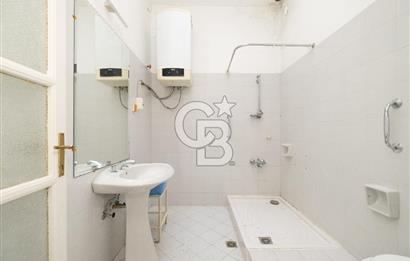  Büyükada Nizam’da Ada Mimarisinin Ruhunu Taşıyan, Özel Havuzlu, 180 m2 Ada Dairesi