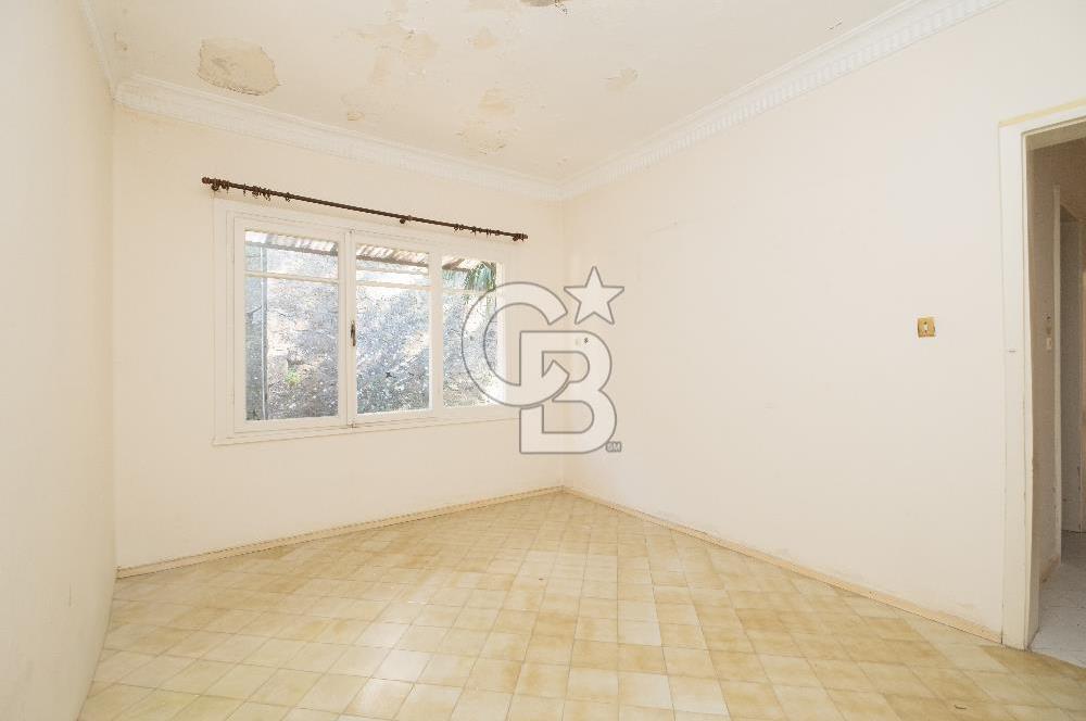  Büyükada Nizam’da Ada Mimarisinin Ruhunu Taşıyan, Özel Havuzlu, 180 m2 Ada Dairesi