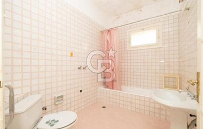  Büyükada Nizam’da Ada Mimarisinin Ruhunu Taşıyan, Özel Havuzlu, 180 m2 Ada Dairesi