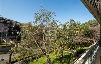  Büyükada Nizam’da Ada Mimarisinin Ruhunu Taşıyan, Özel Havuzlu, 180 m2 Ada Dairesi