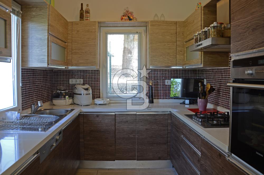 Bodrum Gölköyde Manzaralı Müstakil Yaşam 3+1 Bahçeli Ev