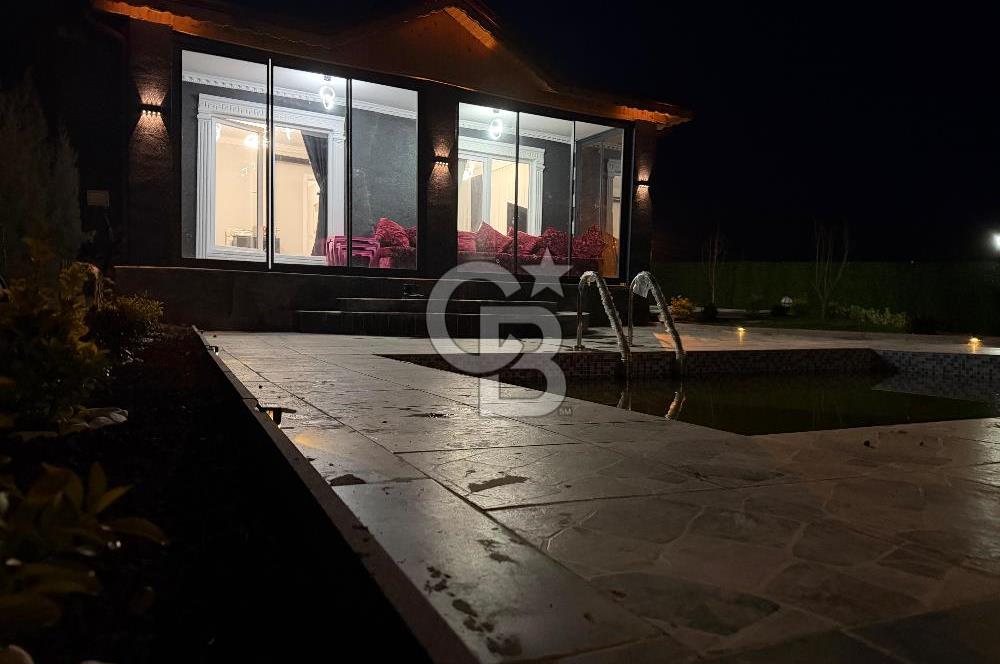 Doğa İçinde Özel Havuzlu Müstakil Villa