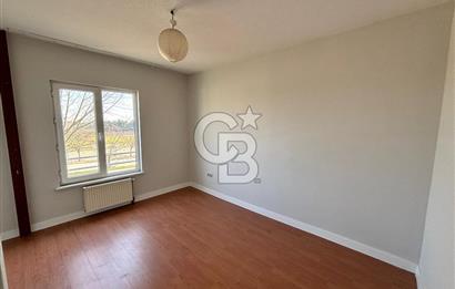 KARTEPE TAÇ YAPRAK SİTESİ'NDE 3+1 SATILIK DAİRE