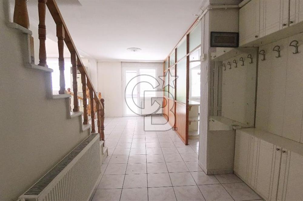 İzmir Buca Menderes Merkezi Lokasyon Kiralık 4+1 222 m² Daire