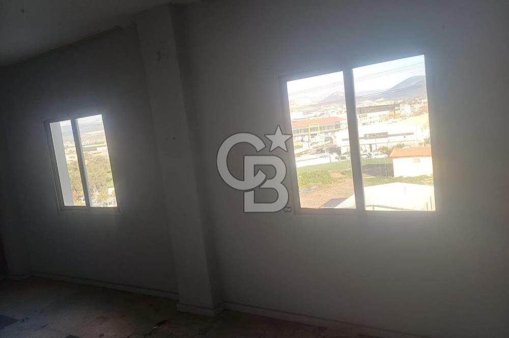 MUSELAND-IŞIKKENT AYAKKABICILAR ÇARŞISINDA SATILIK DÜKKAN