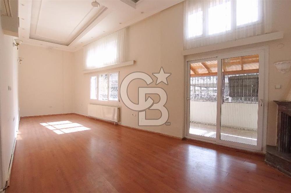 İzmir Buca Menderes Merkezi Lokasyon Kiralık 4+1 222 m² Daire