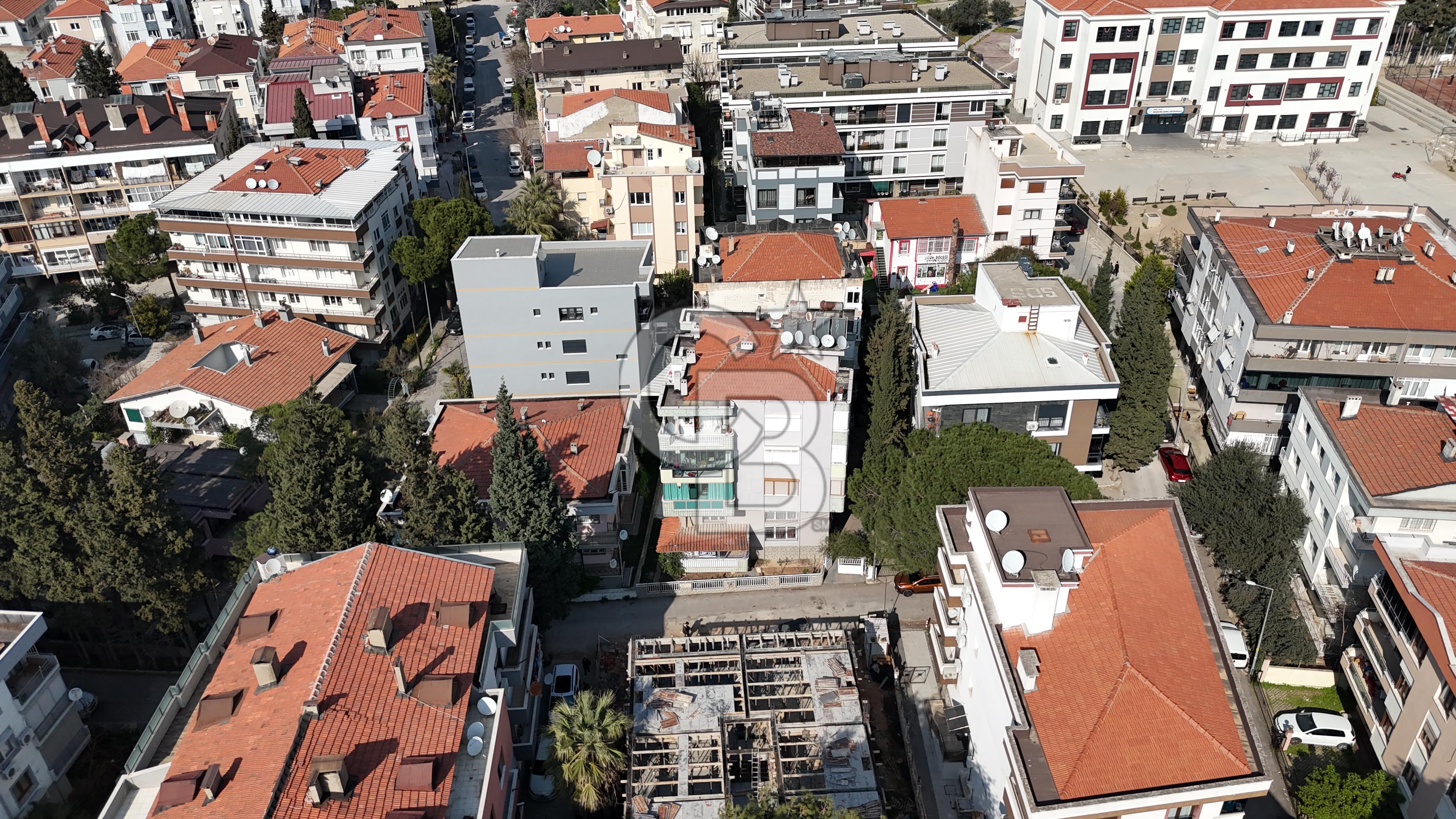 İzmir Buca Menderes Merkezi Lokasyon Kiralık 4+1 222 m² Daire
