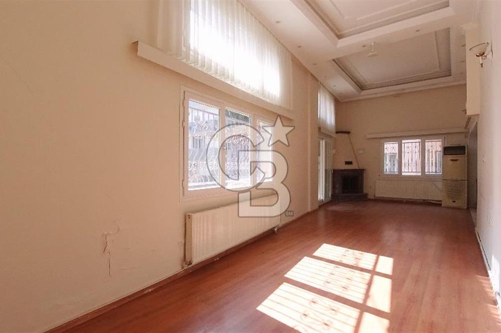 İzmir Buca Menderes Merkezi Lokasyon Kiralık 4+1 222 m² Daire