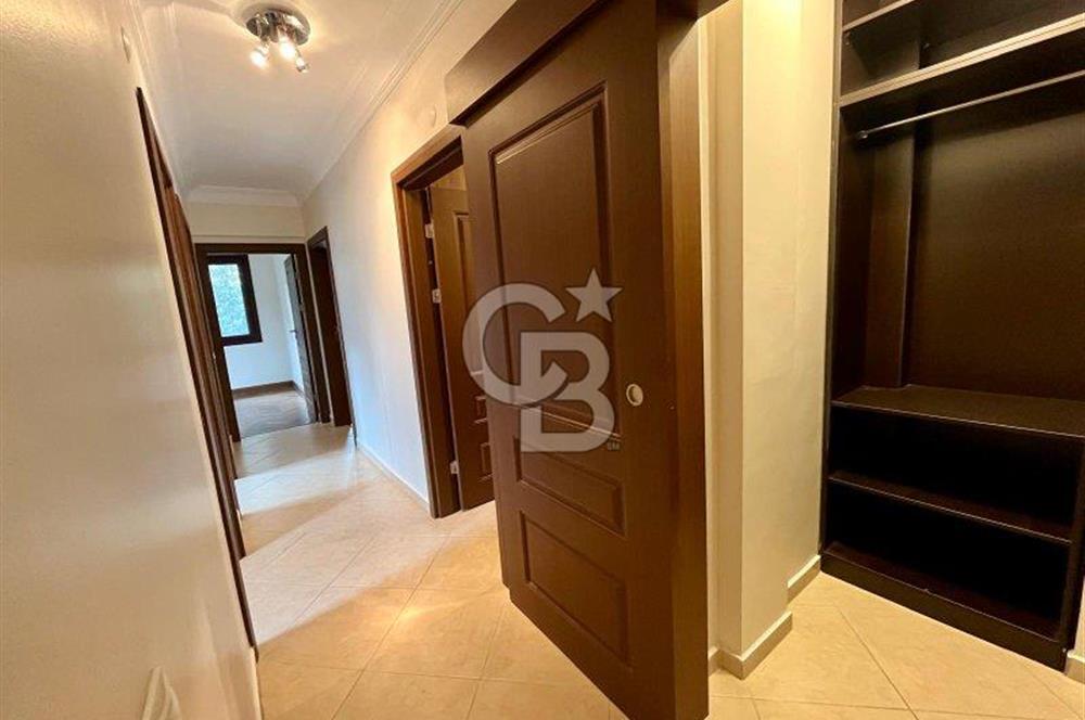 Caddebostan plaj yönünde içi yenilenmiş yatırımlık 4+1 daire