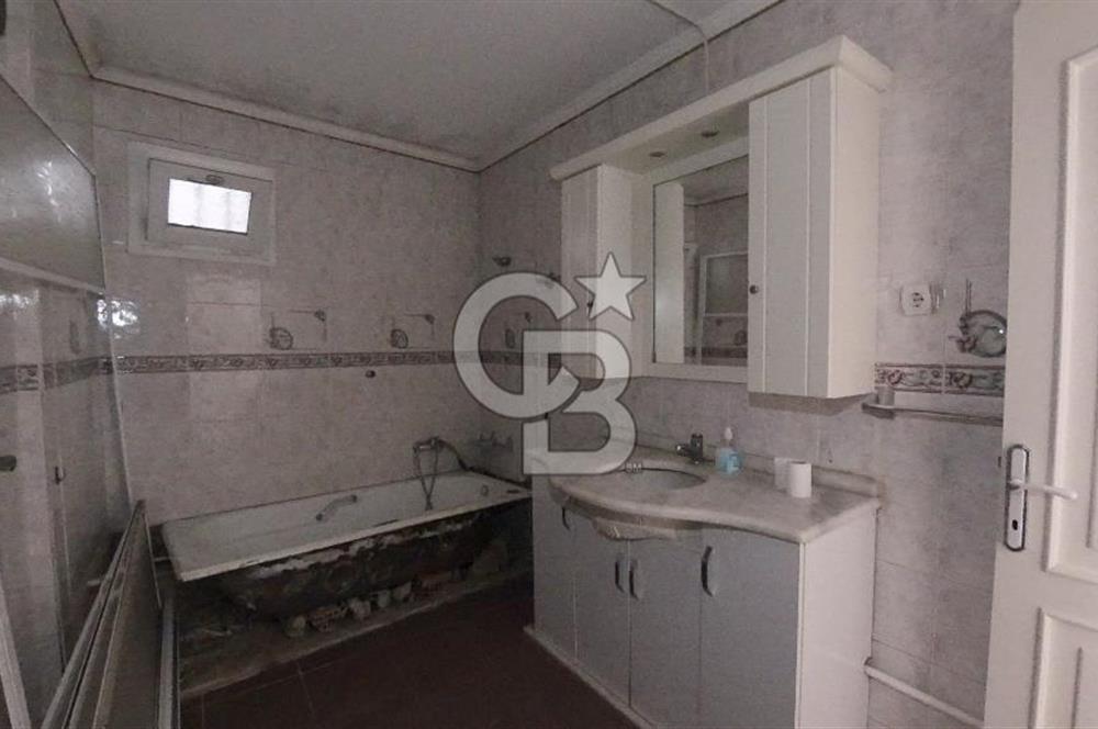 İzmir Buca Menderes Merkezi Lokasyon Kiralık 4+1 222 m² Daire