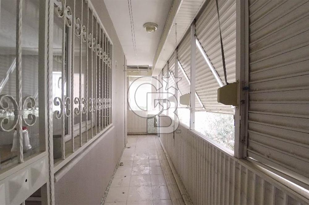 İzmir Buca Menderes Merkezi Lokasyon Kiralık 4+1 222 m² Daire