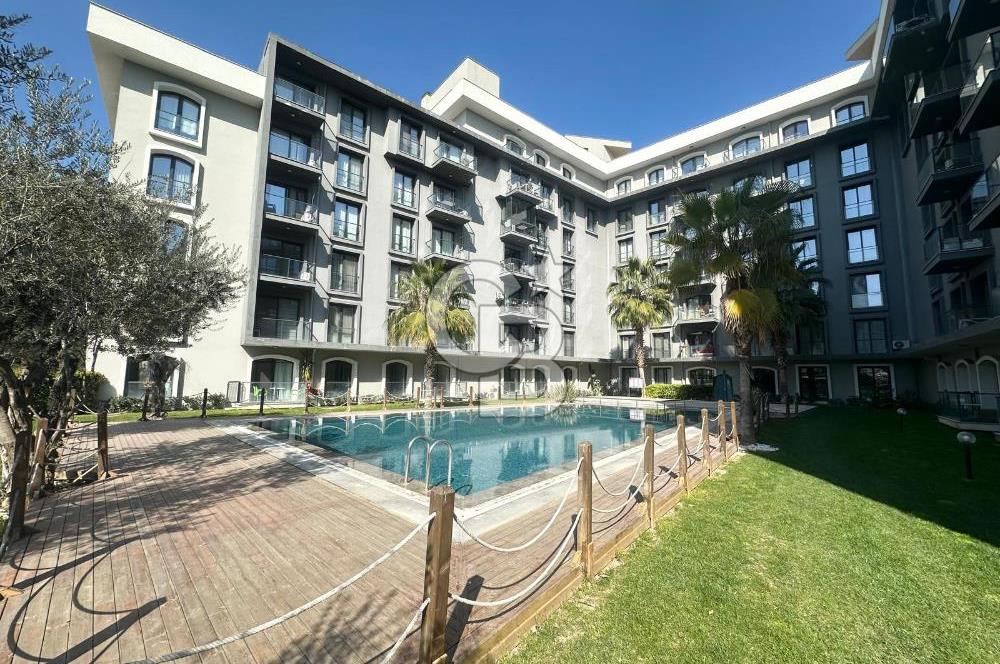 Çiğli Balatçıkda Site İçerisinde Havuz Cepheli 2+1 Kiralık Daire