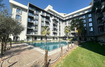 Çiğli Balatçıkda Site İçerisinde Havuz Cepheli 2+1 Kiralık Daire