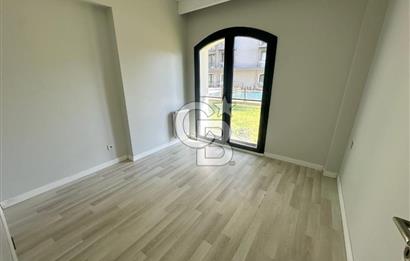 Çiğli Balatçıkda Site İçerisinde Havuz Cepheli 2+1 Kiralık Daire